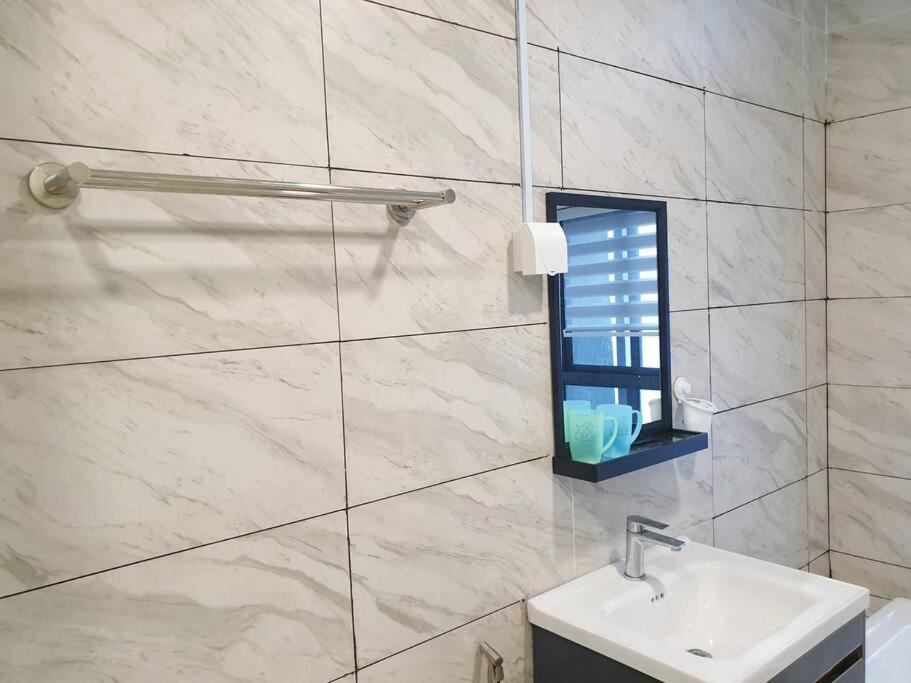 Seaview#Warmth#Netflix#Privatebathtub#Seasideluxurycondo#Imperioresidence Malacca Luaran gambar