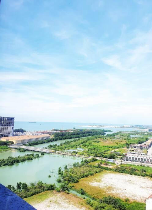 Seaview#Warmth#Netflix#Privatebathtub#Seasideluxurycondo#Imperioresidence Malacca Luaran gambar